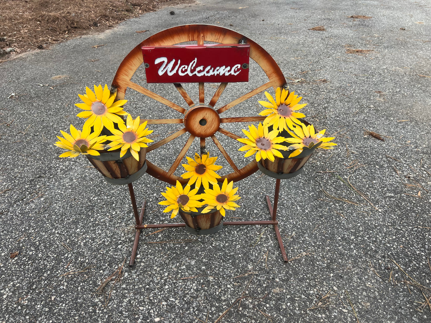 Red Handcrafted Welcome Metal Art Sign